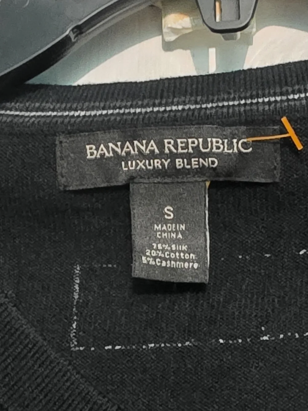 Banana Republic Men's Black V-Neck Sweater